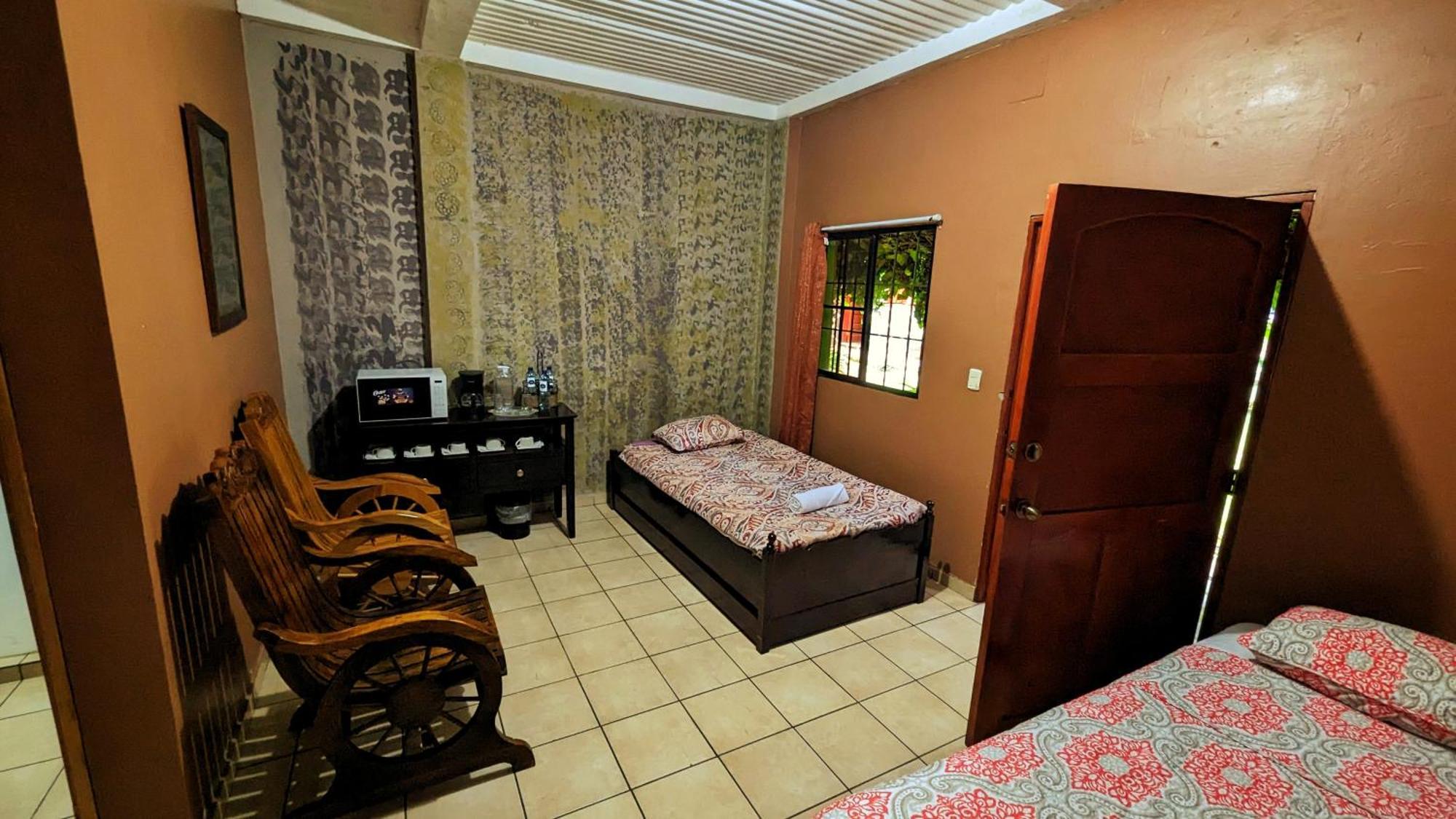 1961 Los Naranjos Hostal Esterno foto
